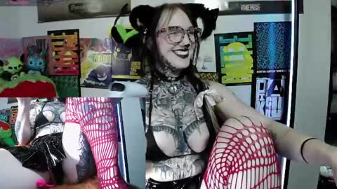 Ivy online show from 04/29/26, 02:54