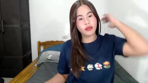 Snapshot of sassy_jane chatting on 12/05/24, 08:11 Jane online show from 12/05/24, 08:11