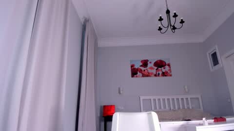 Snapshot of sassynova chatting on 11/21/25, 03:05 Ksenya online show from 11/21/25, 03:05