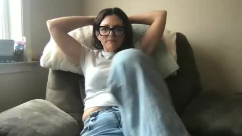 sassynsweetmilf online show from 12/19/25, 03:52