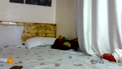 sassy online show from 11/23/25, 09:42