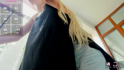 Snapshot of sassyt33n chatting on 06/04/26, 08:20 sassyt33n online show from 06/04/26, 08:20