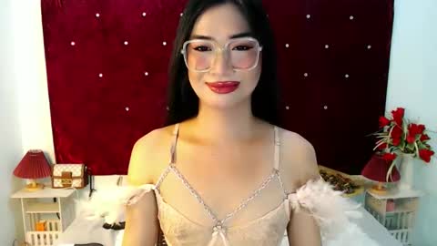 Snapshot of satiable_sashax chatting on 10/06/25, 08:23 Sasha online show from 10/06/25, 08:23