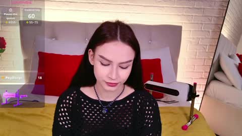   online show from 04/10/26, 06:34