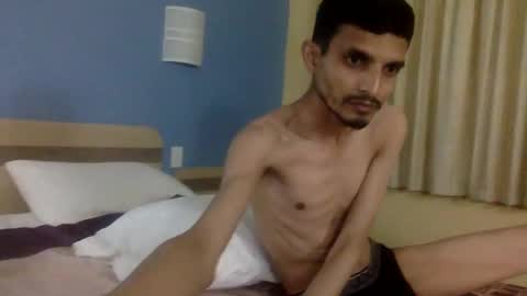 Snapshot of satrcam chatting on 01/03/25, 04:00 dnik online show from 01/03/25, 04:00