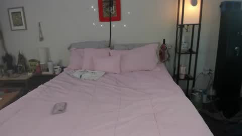 Saturn Girl online show from 01/08/25, 08:50