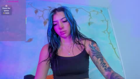 Saturnooo online show from 10/14/25, 04:35