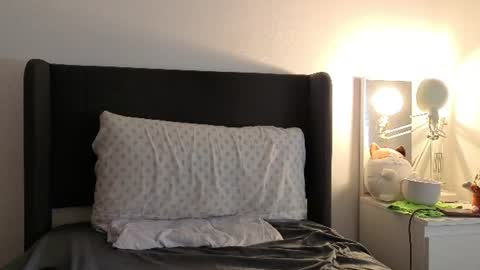 Snapshot of saturno_vibes chatting on 07/10/26, 02:41 saturno_vibes online show from 07/10/26, 02:41