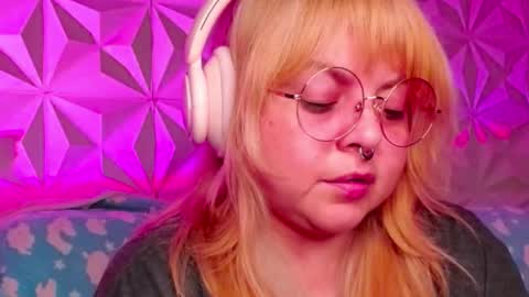 Gina George online show from 10/14/25, 03:18