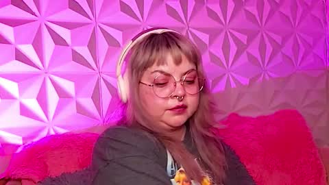 Gina George online show from 11/27/25, 01:40