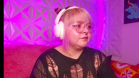 Gina George online show from 01/17/26, 01:54