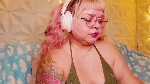 Gina George online show from 05/17/26, 10:28