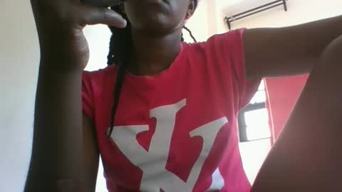 Snapshot of sauce_pety chatting on 02/18/26, 10:22 pety online show from 02/18/26, 10:22