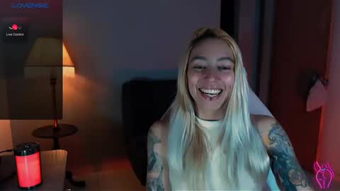 Snapshot of saucy_jenn1 chatting on 12/08/24, 10:47 I AM JENN online show from 12/08/24, 10:47