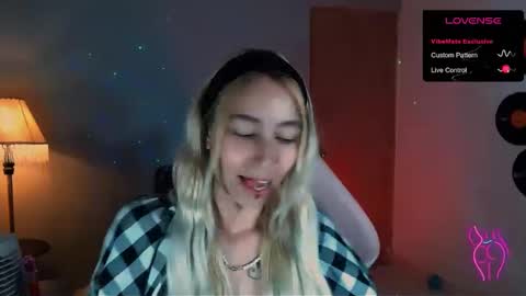 Snapshot of saucy_jenn1 chatting on 01/08/25, 03:08 I AM JENN online show from 01/08/25, 03:08