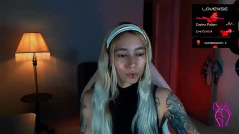 Snapshot of saucy_jenn1 chatting on 01/11/25, 03:44 I AM JENN online show from 01/11/25, 03:44