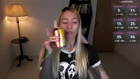 Snapshot of saucy_jenn1 chatting on 11/29/25, 02:36 I AM JENN online show from 11/29/25, 02:36