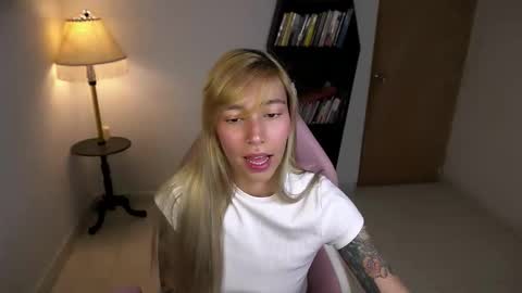 I AM JENN  online show from 03/15/26, 02:06