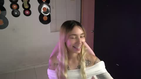 I AM JENN  online show from 07/11/26, 02:36