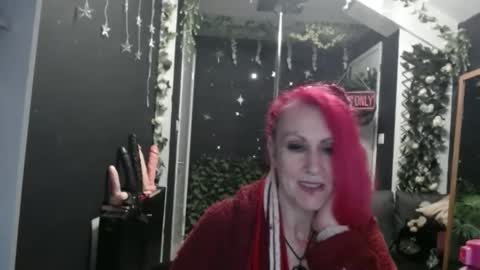 Snapshot of saucysky chatting on 03/01/26, 09:00 SaucySky online show from 03/01/26, 09:00