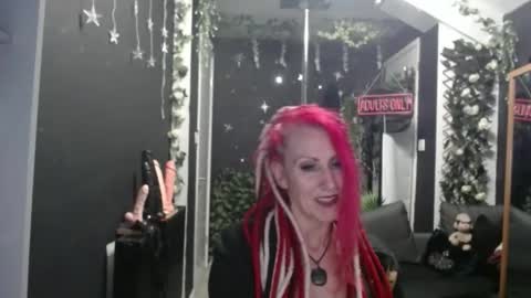 SaucySky online show from 04/12/26, 08:25