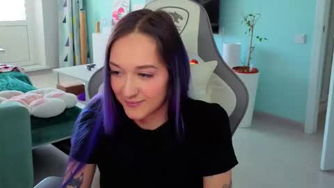 Ariel online show from 04/09/26, 04:45