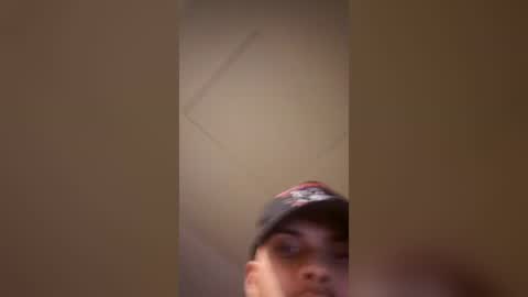 Snapshot of savagedaddy22 chatting on 07/08/26, 05:23 Richie online show from 07/08/26, 05:23