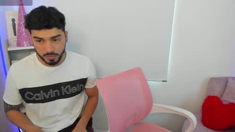 Snapshot of savagesweethearts chatting on 12/30/24, 05:23 savagesweethearts online show from 12/30/24, 05:23