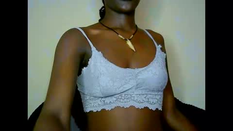 savagetonguee online show from 04/19/26, 03:44