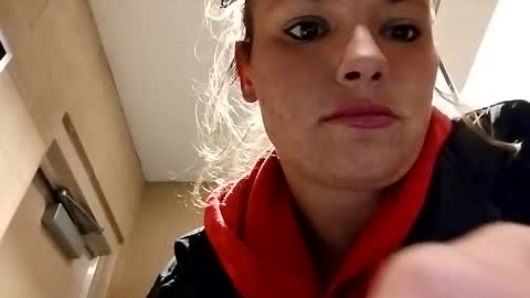 Snapshot of savannahjays chatting on 11/20/25, 02:12 savannahjays online show from 11/20/25, 02:12