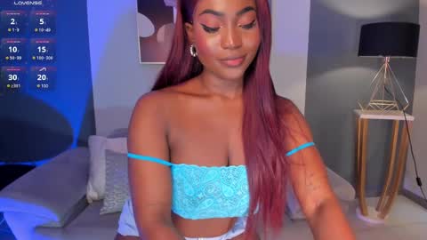 Snapshot of savannahstorm_ chatting on 02/19/25, 03:49 S a v a n n a h online show from 02/19/25, 03:49