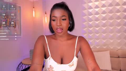 Snapshot of savannahstorm_ chatting on 02/24/25, 10:36 S a v a n n a h online show from 02/24/25, 10:36