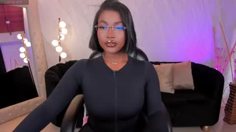 Snapshot of savannahstorm_ chatting on 07/16/26, 12:00 S a v a n n a h online show from 07/16/26, 12:00