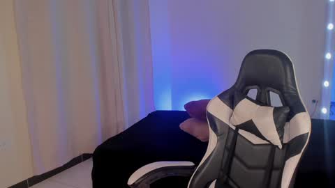 Savannahwildee online show from 01/28/25, 11:07