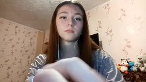 Snapshot of savannasotos chatting on 09/13/25, 05:13 Sophie online show from 09/13/25, 05:13