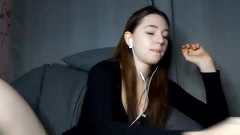 Snapshot of savannasotos chatting on 10/08/25, 03:20 Sophie online show from 10/08/25, 03:20