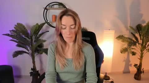 save the qween online show from 02/13/25, 07:45