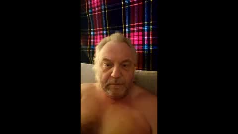 Snapshot of savlan chatting on 03/31/26, 11:32 savlan online show from 03/31/26, 11:32