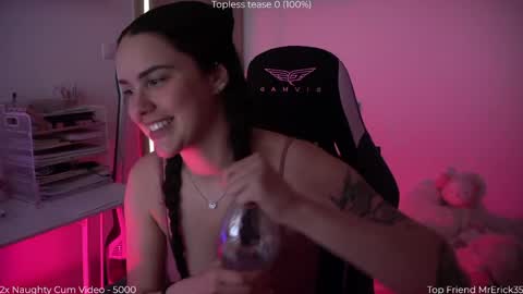 Naomi online show from 05/07/26, 10:53