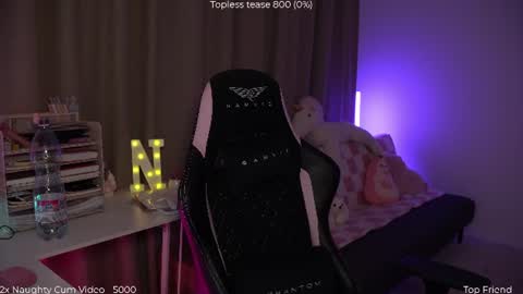 Snapshot of savvage_play chatting on 07/20/26, 06:54 Naomi online show from 07/20/26, 06:54