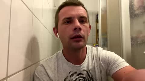 chamomile online show from 09/14/25, 01:05