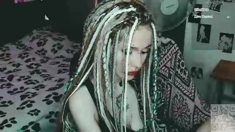 pronoun she. name Mary. age 21. online show from 06/09/26, 02:28