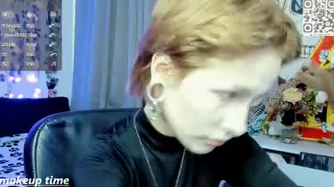 pronoun she. name Mary. age 21. online show from 06/17/26, 05:03