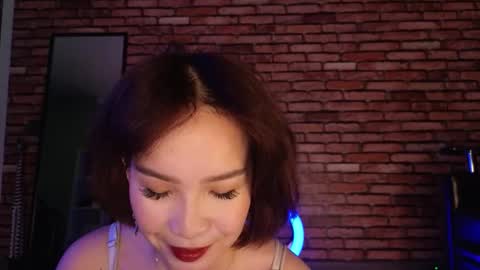 Snapshot of saya_lin chatting on 11/12/25, 09:58 Saya online show from 11/12/25, 09:58