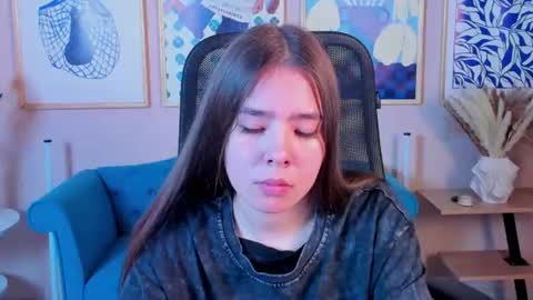 Saya online show from 06/17/26, 08:17