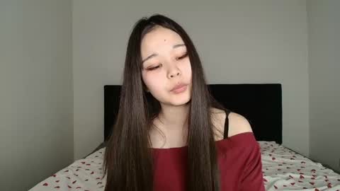 Saya online show from 04/10/26, 02:00