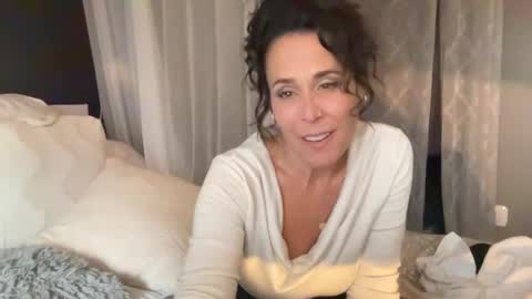 Good Girls Say Please...and Thank You online show from 02/26/25, 11:26