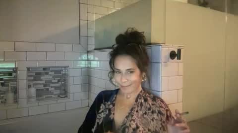 Good Girls Say Please...and Thank You online show from 11/01/25, 05:59