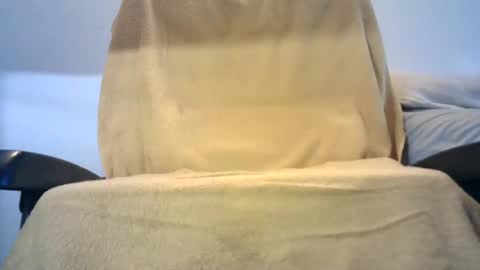 Snapshot of sbiru23 chatting on 07/12/26, 11:34 Ben online show from 07/12/26, 11:34