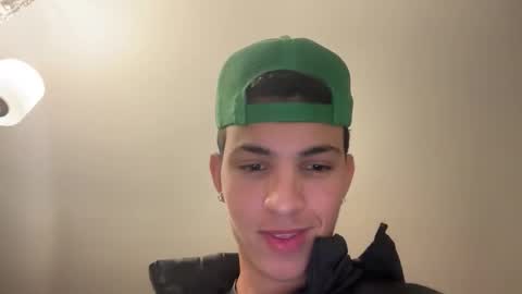 Snapshot of sbouchikh03 chatting on 12/17/25, 08:20 sbouchikh03 online show from 12/17/25, 08:20